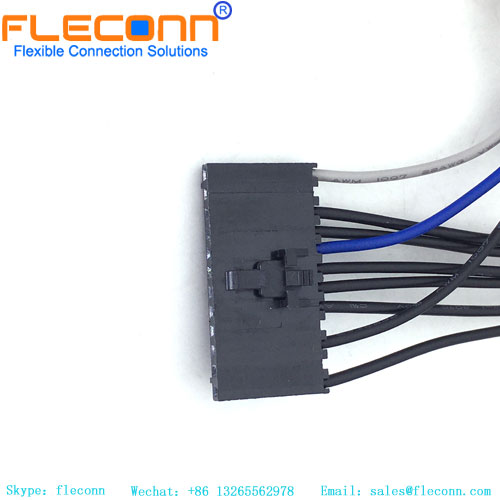 12-poliger Steckverbinderkabelbaum mit 2,54 mm Rastermaß, 1-104257-1, TE AMPMOUD-Stecker