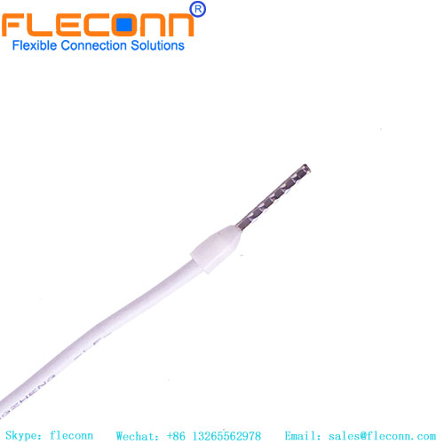 Kabelbaum mit röhrenförmigen Kabelendklemmen und Steckverbindern